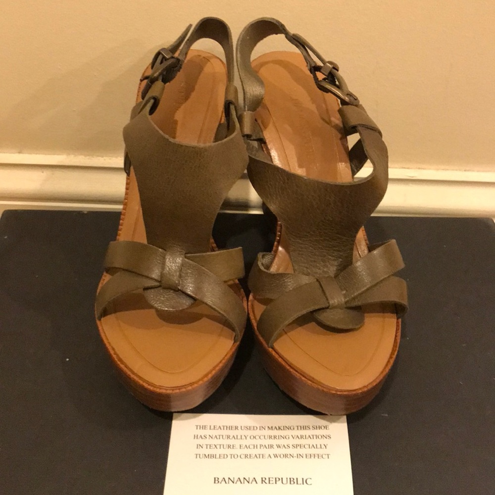 Brand New Banana Republic Leather Wedges